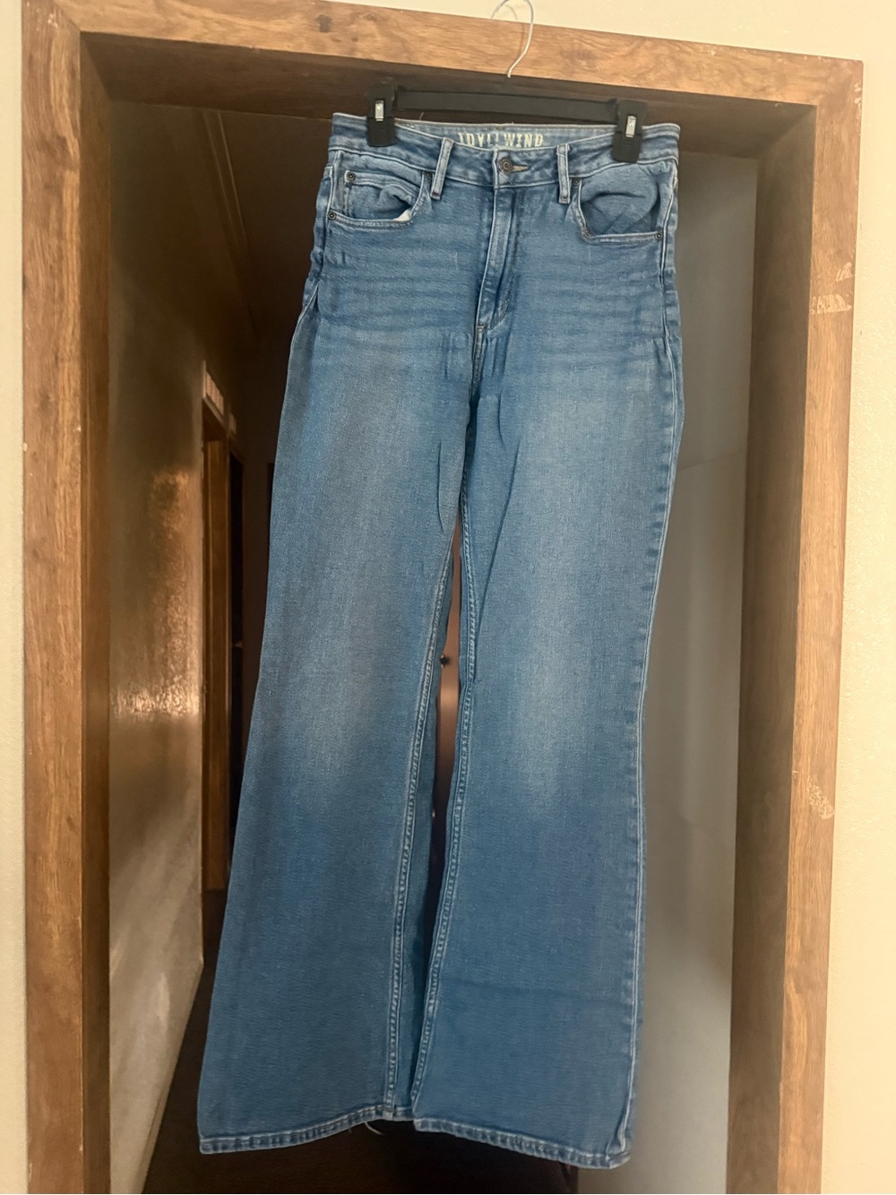 Idyllwind Women's Boot Cut Jeans in Light Blue Denim